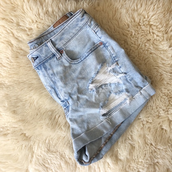 SOLD - American Eagle Stretch Mom Short - Picture 3 of 9